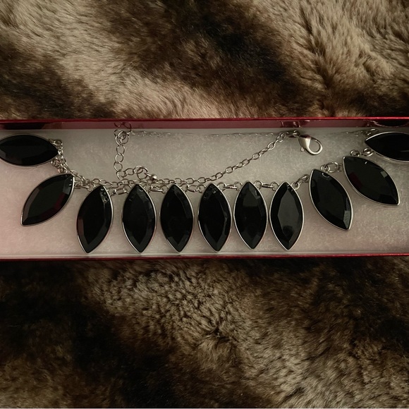 Multi Pendant Necklace Faceted Black Crystals Bezel Set In Silver Tone - Picture 2 of 8